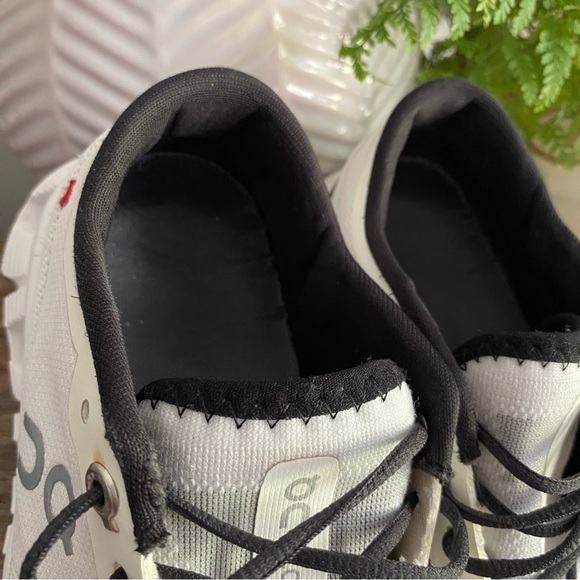 On Cloud X 4 Training Athletic Shoes Running Sneaker Women’s 7 Ivory White Black - Picture 9 of 10